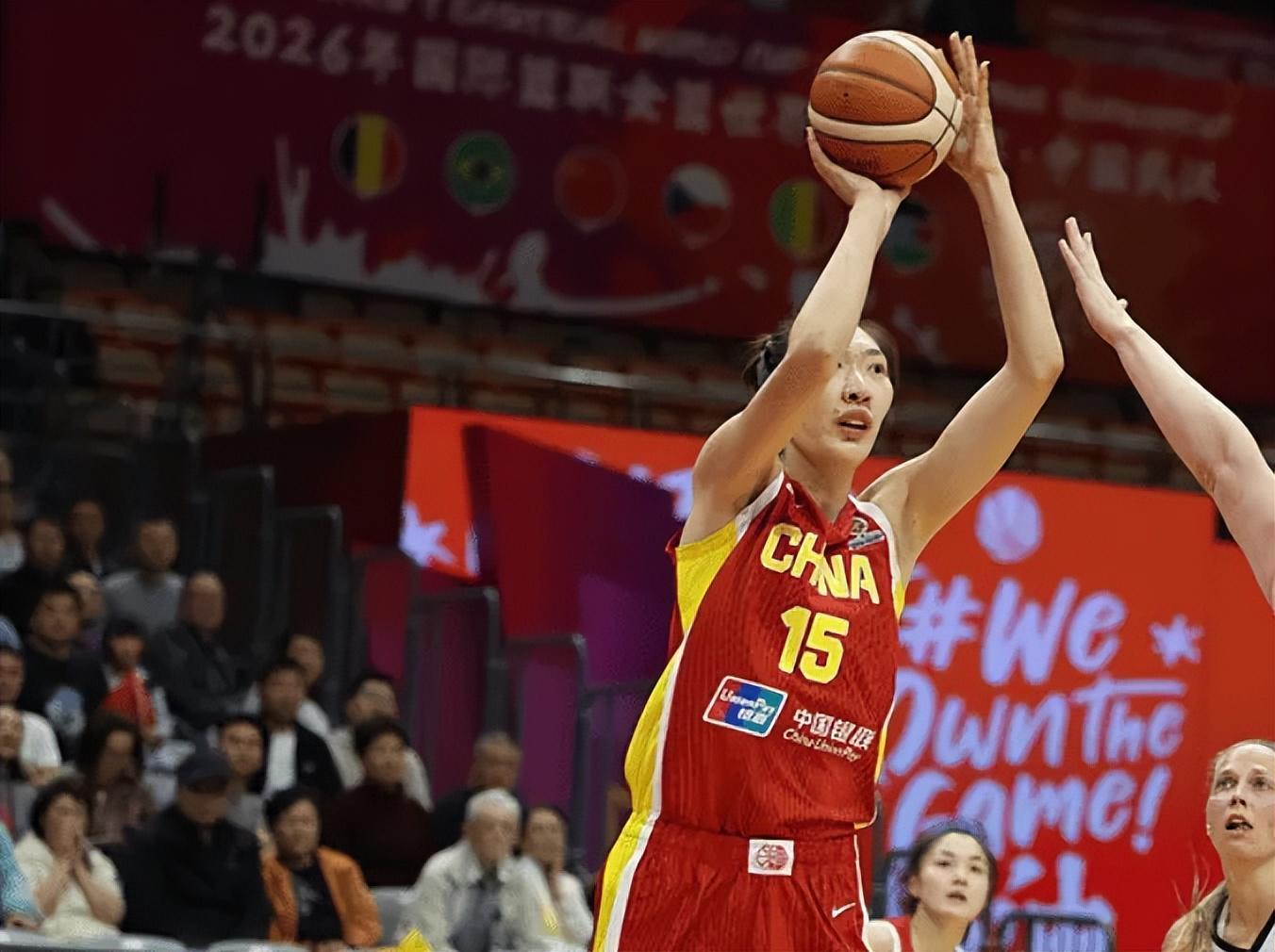 星空体育-女篮65-80比利时遭4坏消息！战术仅靠单打，后卫+锋线劣势明显！