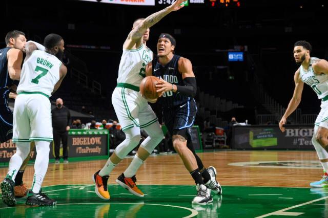 星空体育入口-争夺戈登绿军暂时领跑 魔术锋线并非安吉唯一选择