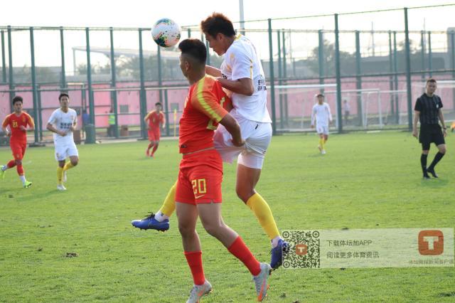 星空体育-U22国足1比3亚泰 主帅现场发火：不配穿国家队队服